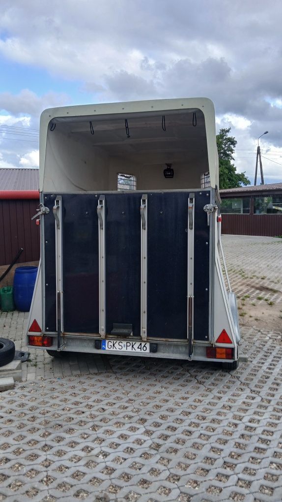 Blomert Diamond do przewozu koni DMC 2400