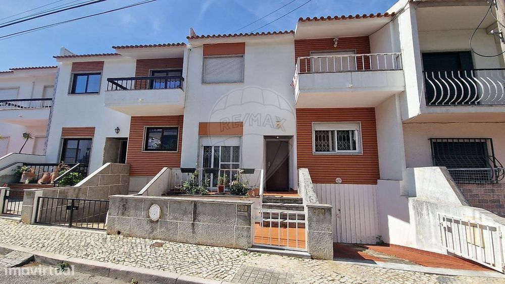 Moradia T5 para venda