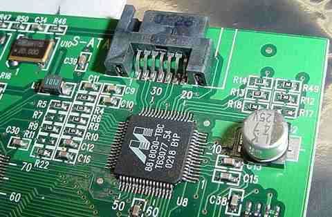 Controladora HighPoint RocketRAID 1520 v2 PCI-Para 2 dispositivos SATA
