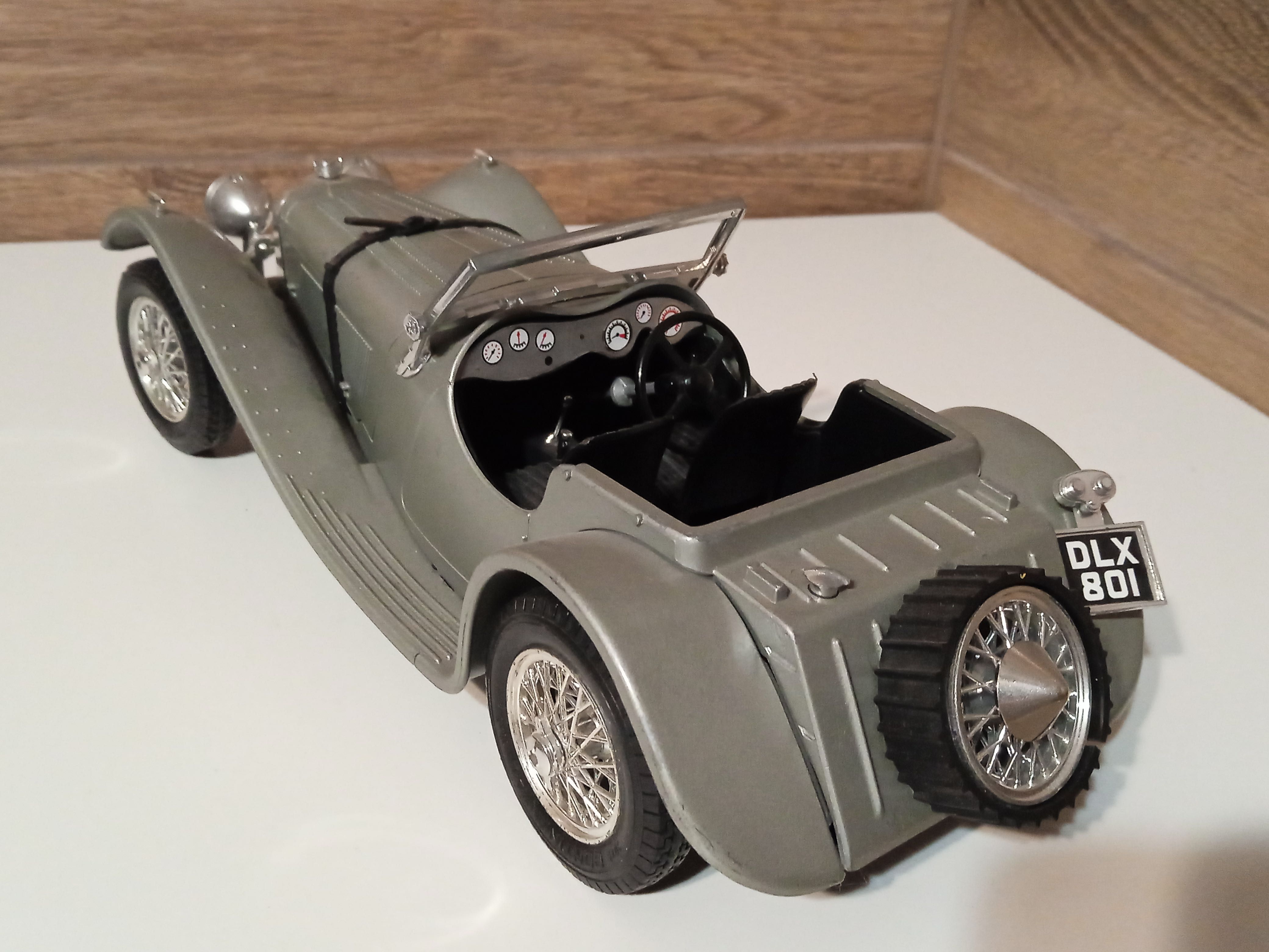 model Jaguar SS 100 (1937) Burago 1:18