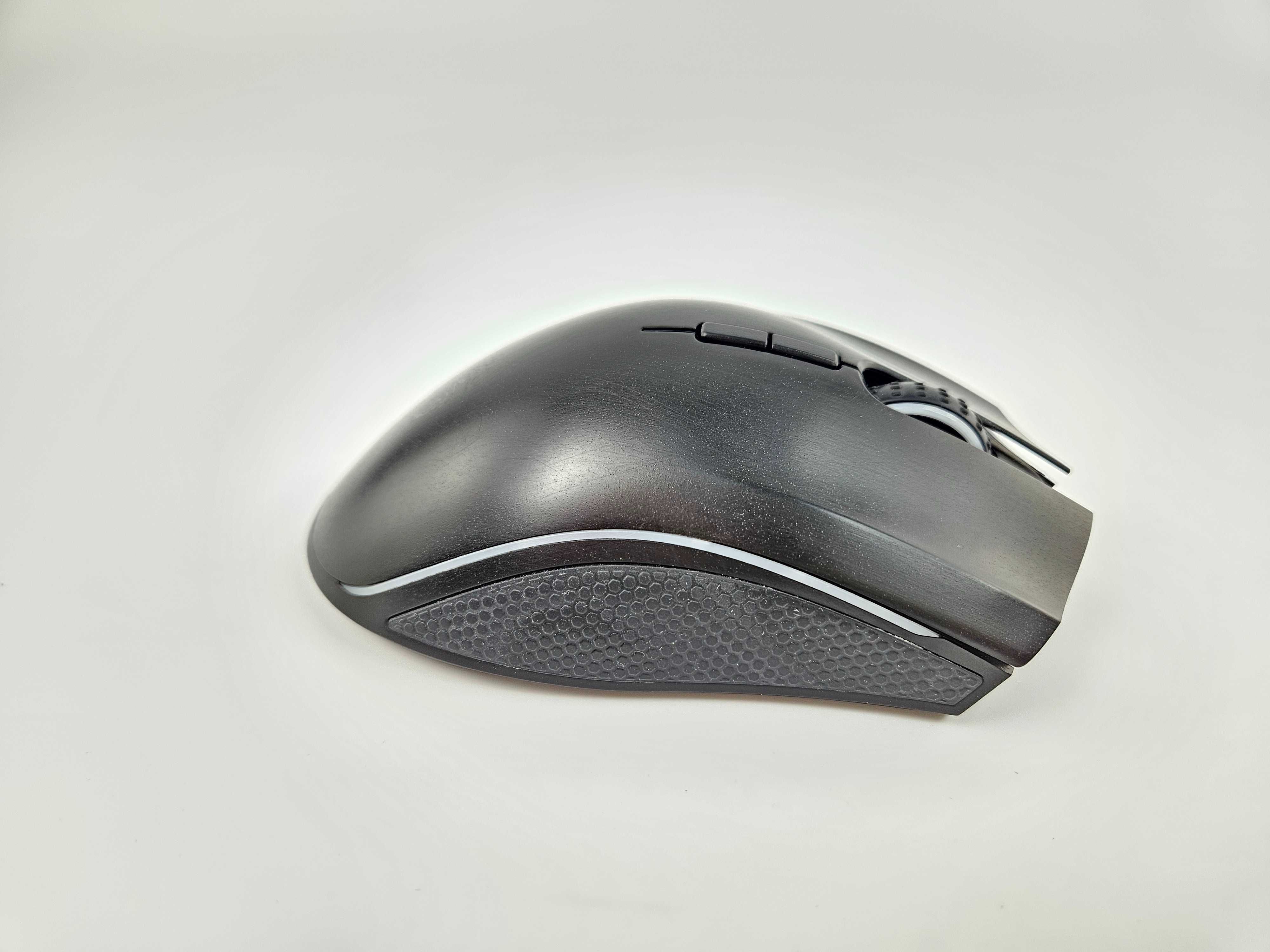 Бездротова мишка Razer Mamba з докстанцією 16000 dpi