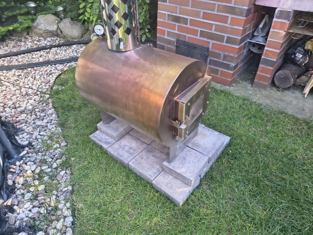 Zewnętrzny piec opalany  drewnem do basenu , jacuzzi, balii