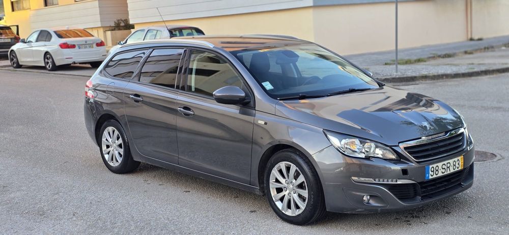 Peugeot 308 1.6 HDI Allure ano 2017 a diesel