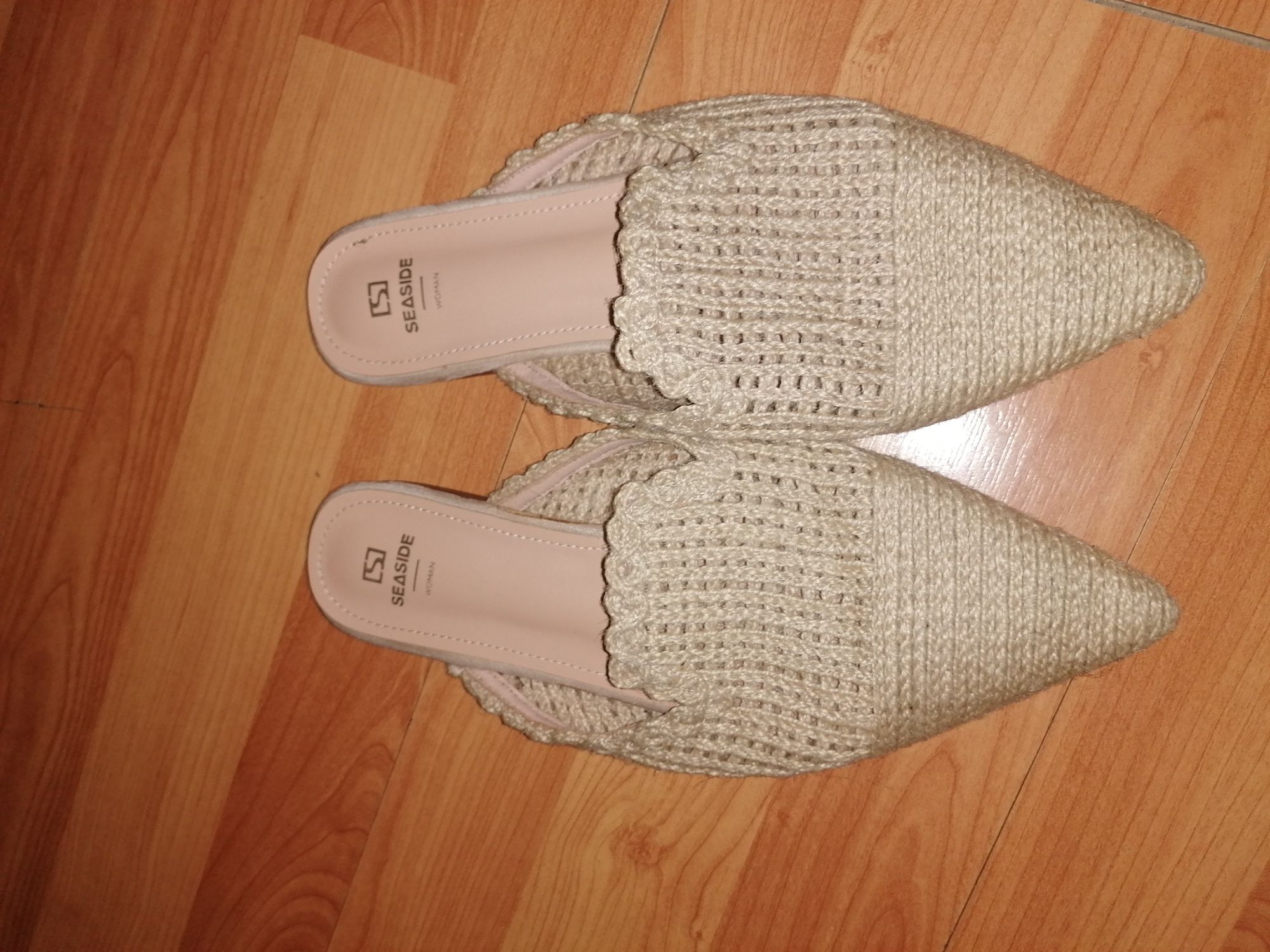 Mules em bico de corda