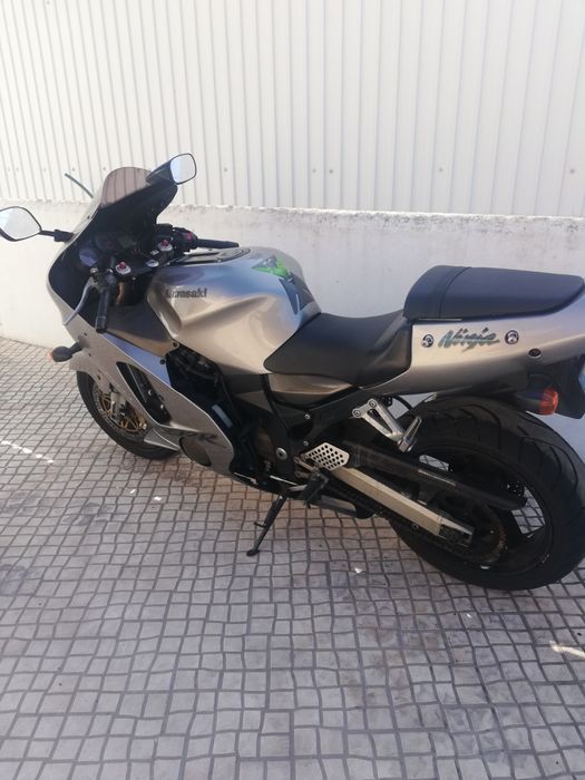 Kawasaki ZX12R ninja