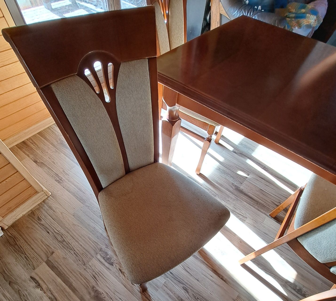 Stół rozkładany + krzesła