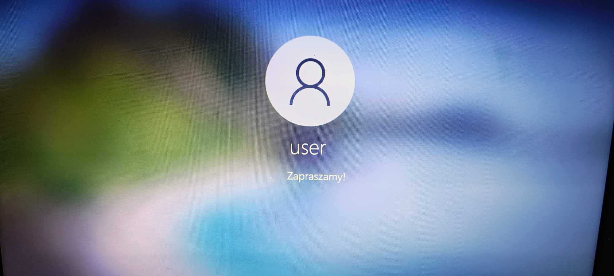 Laptop HP 650 z procesorem b970 4 GB ram działa czytaj opis.