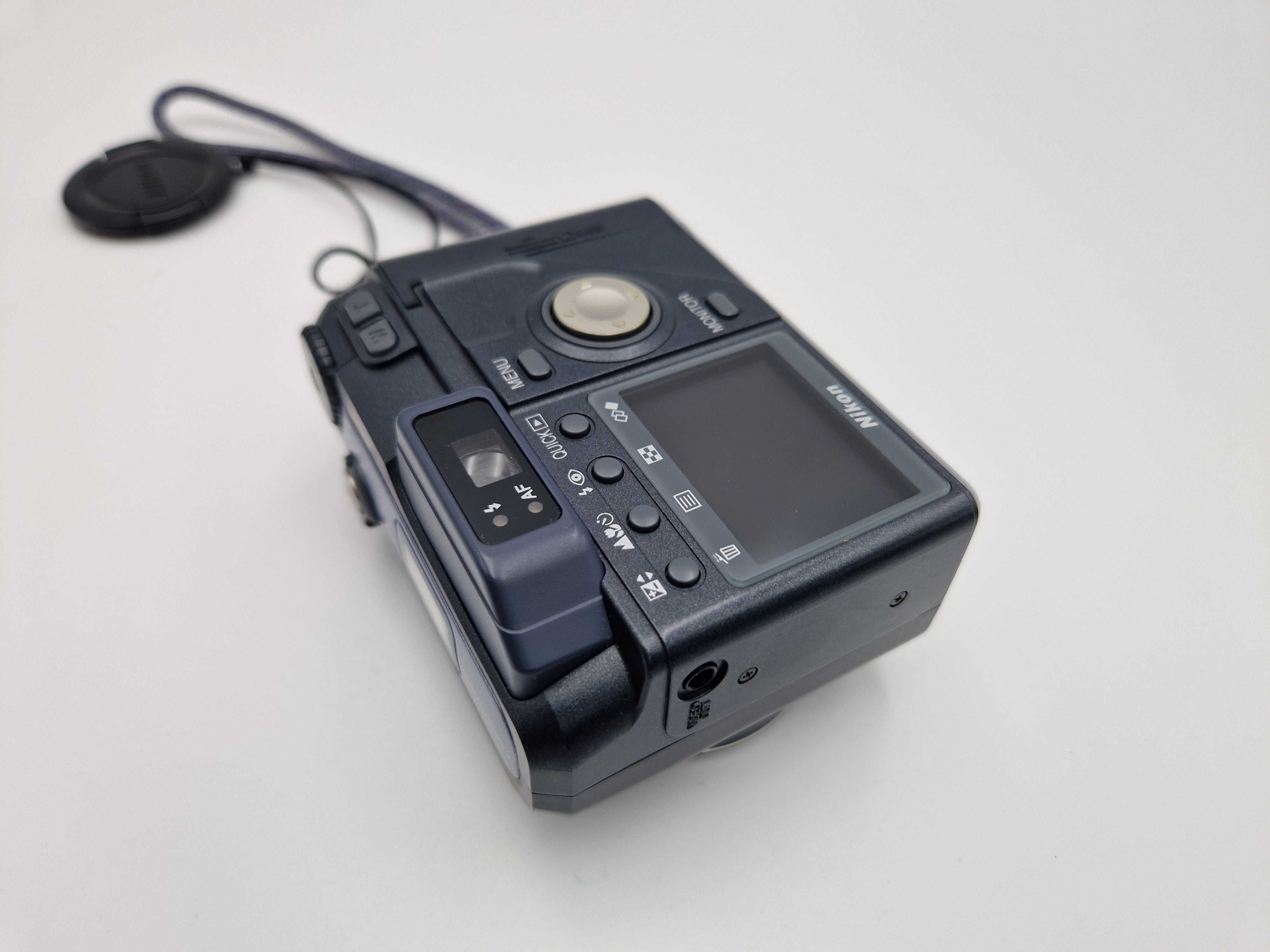 .Aparat Nikon COOLPIX880 - CF 64Mb - cyfrowy Super RETRO VINTAGE IDEAL