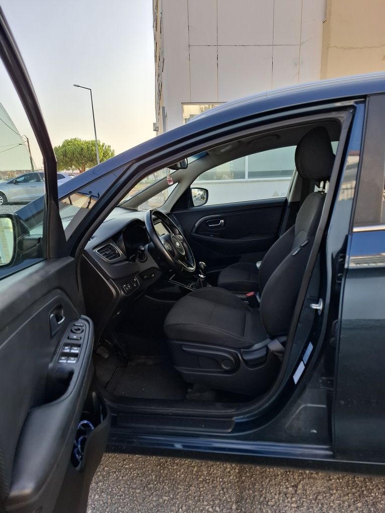Kia carens 1.7 crdi TX 2018