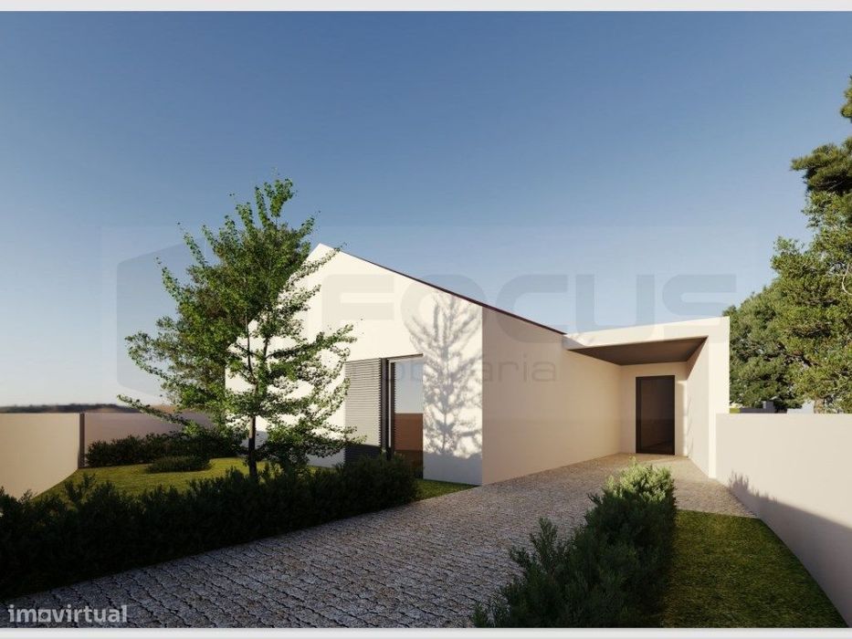 Moradia isolada térrea nova - Oiã