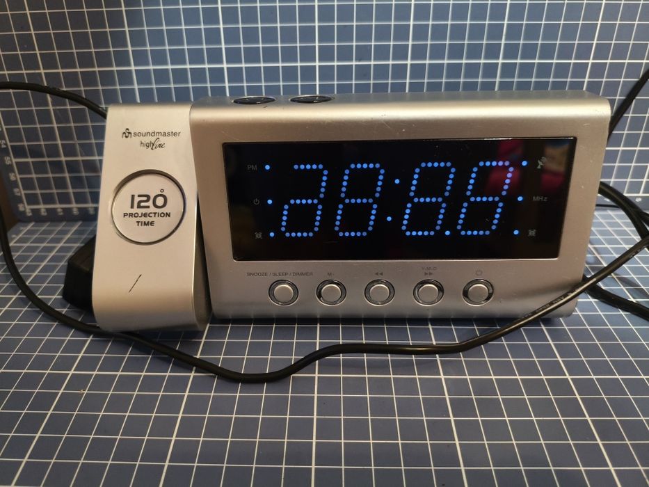 Radio budzik Sundmaster FUR 6100SI