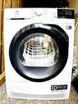 Sprzedam Suszarka ELECTROLUX EW8H458BP + półka na buty + łącznik