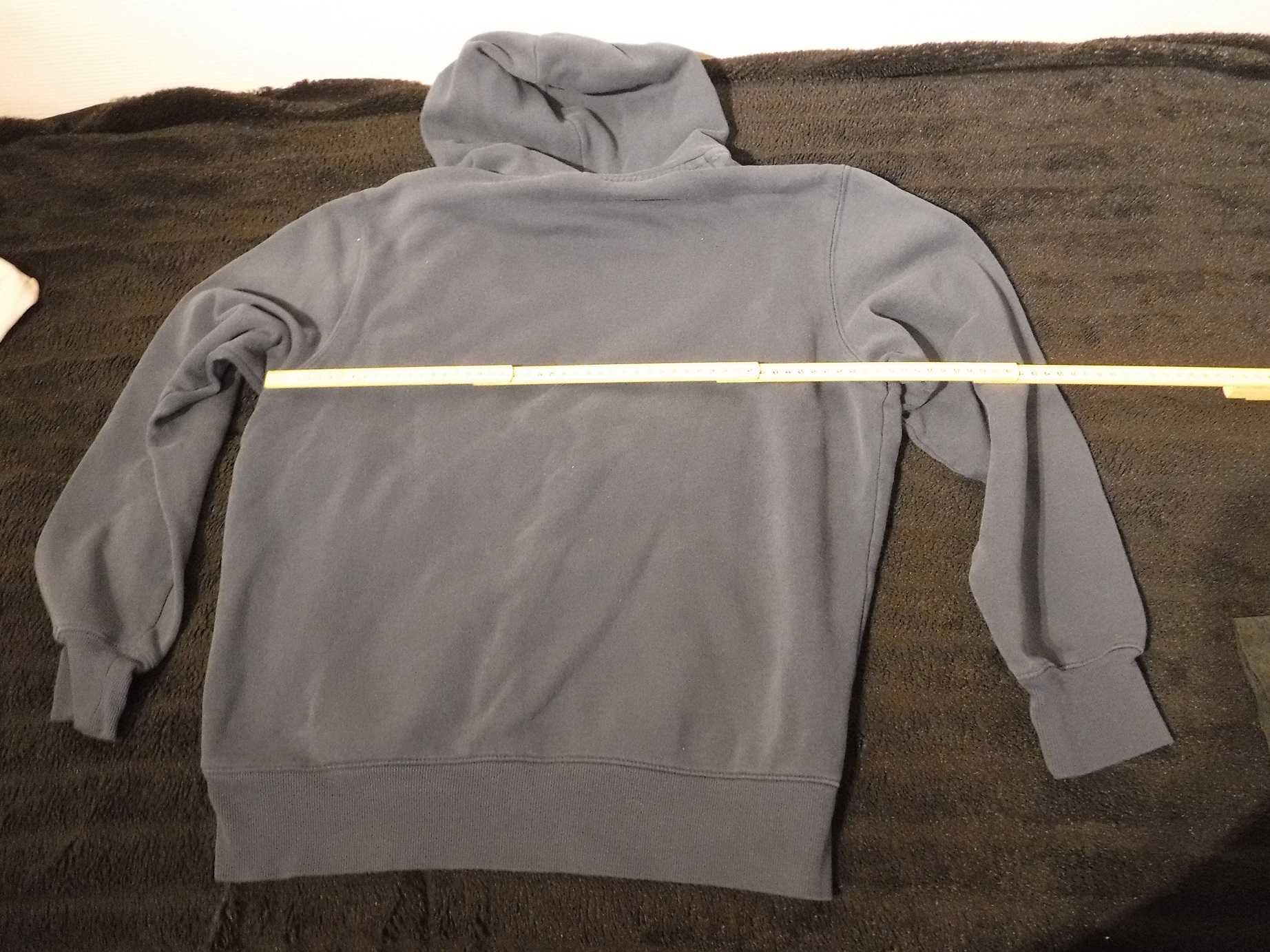 Komplet dla nastolatka 2 bluzy Nike , New Balance  z koszulką Asis