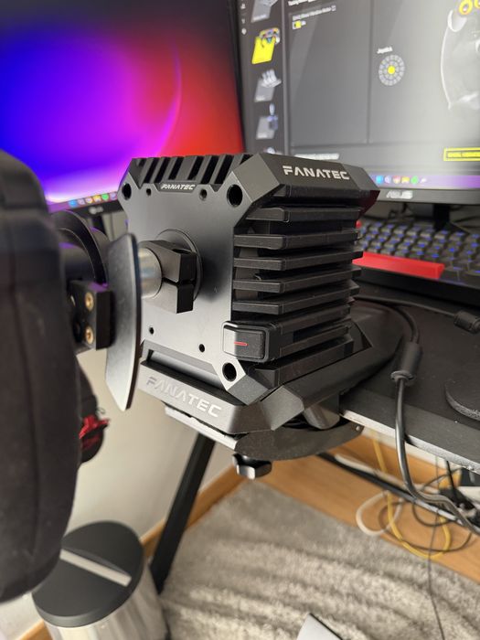 Fanatec CSL DD + Clubsport steering wheel F1 + Csl DD Table Clamp