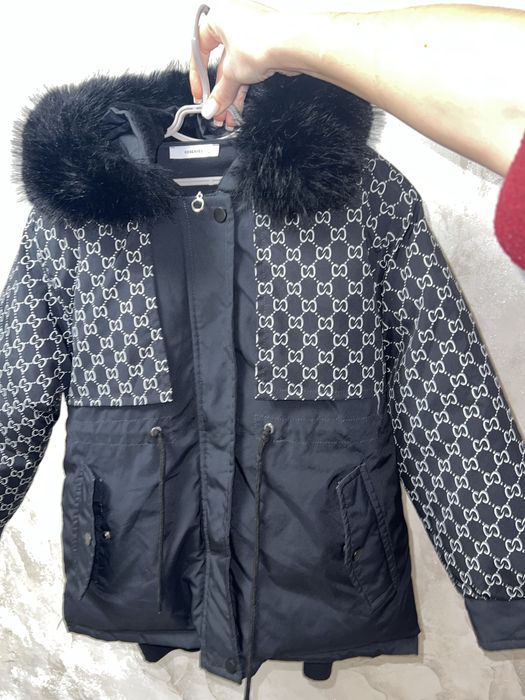 Зимова куртка для дівчинки