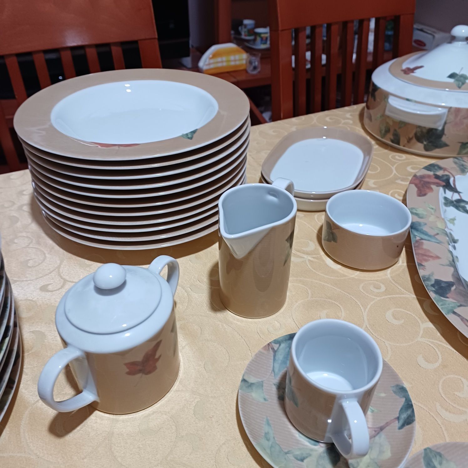Conjunto de jantar completo