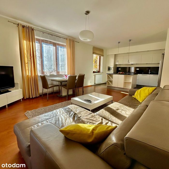 Trzy pokoje przy Polu Mokotowskim z miejscem garażowym