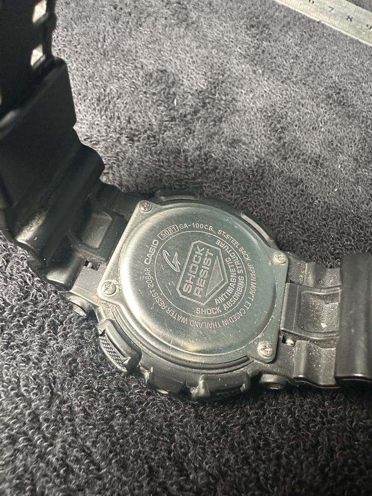 G-shock GA-100CB kultowy zegarek wodoodporny