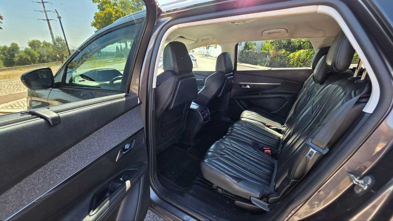 Peugeot 5008 1.5 BlueHDi Allure