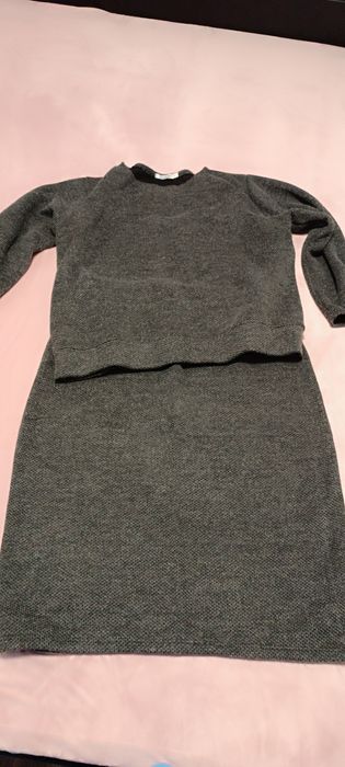 Костюм жіночий зі спідницею