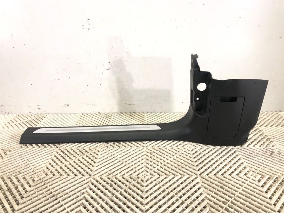 LISTWA PROGOWA LEWA PRZÓD LED  AUDI A8 D5 (4N2, 4N8) 2017 - 2022 60 TFSI Mild Hybrid quattro 338 kW