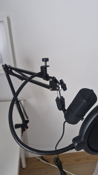 Mikrofon pojemnościowy studyjny statyw biurka pop filter Fifine K669B