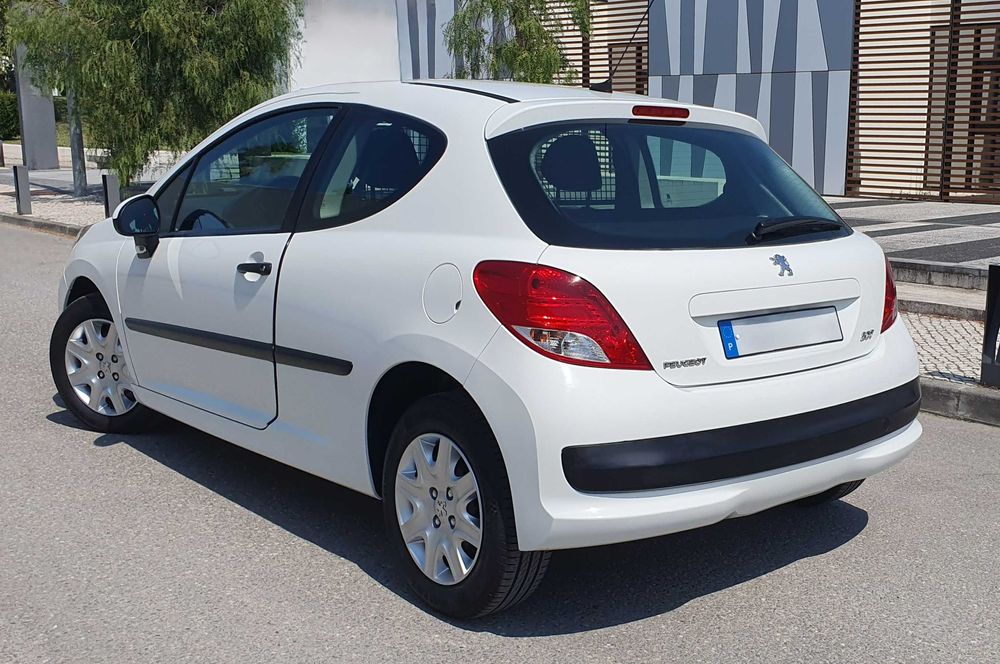 Vendo: PEUGEOT 207 - 1.4 HDi 68cv - 2 lugares (Comercial) / Impecável!