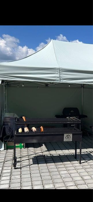 Grill weglowy obrotowy gastronomiczny