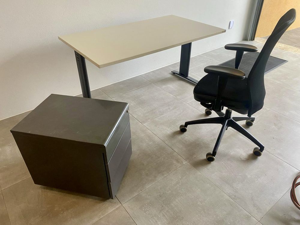 Secretaria profissional + Bloco de gavetas + Cadeira