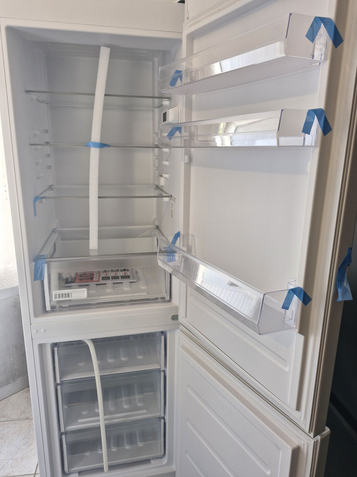 Frigorífico combinado ariston hotpoint no frost