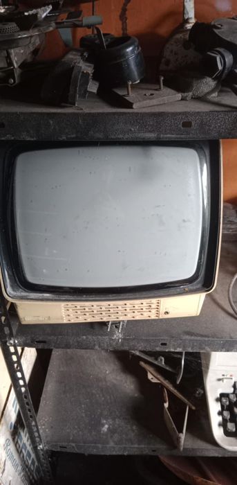 Stary Telewizor Neptun 150C 
100zl szt