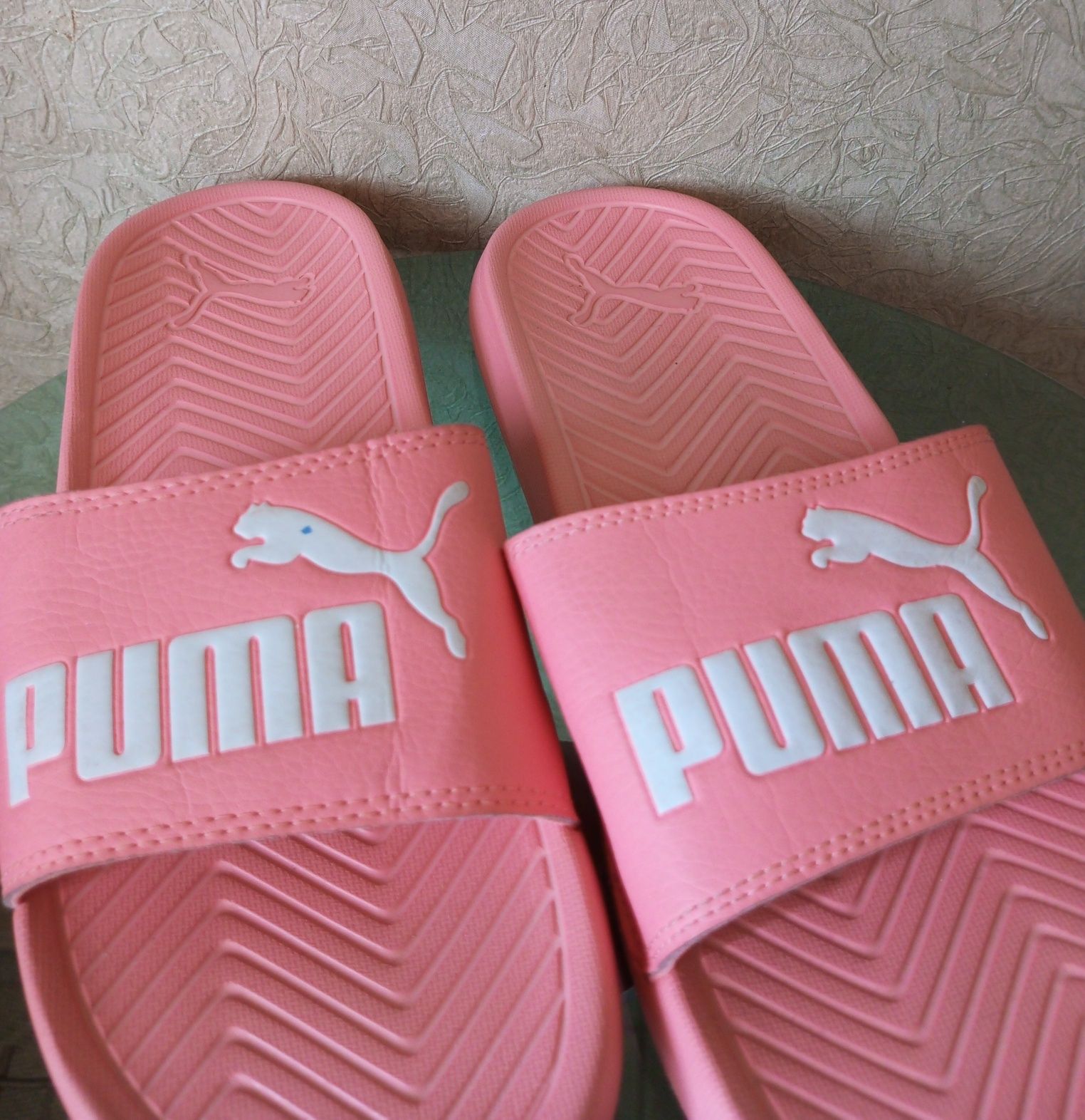 Женские пляжные тапочки Puma /40, 5