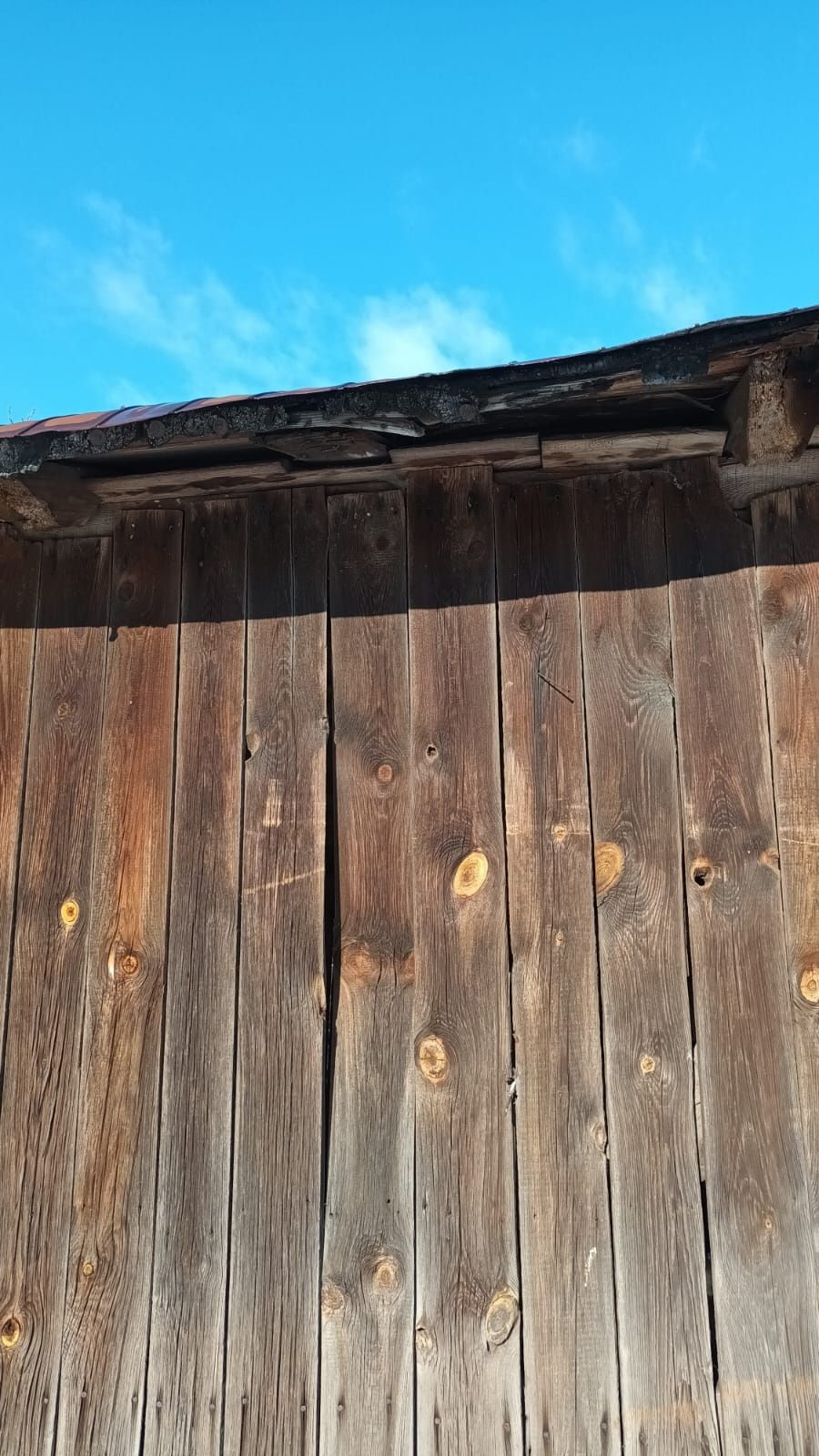 Stare drewno rozbiórka stodoły stare deski stodoła dom rozbiórki