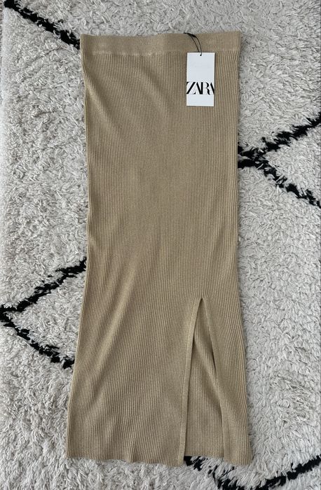 Conjunto de malha dourada ZARA