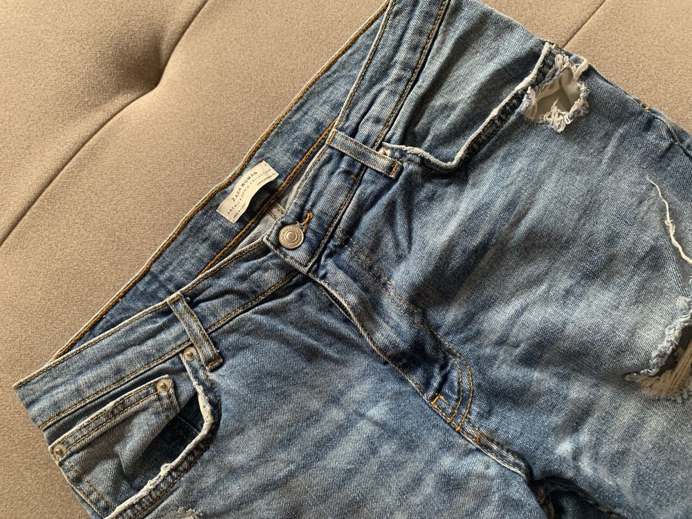 ZARA jeansy mom fit