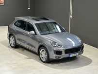 Porsche Cayenne Standard