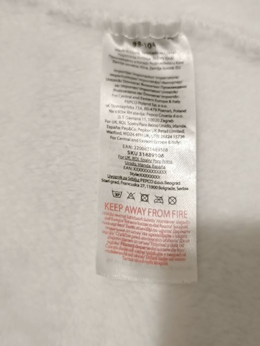 Szlafrok dla 3-4 letniej dziewczynki rozmiar 98/104