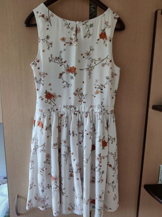 Letnia sukienka w kwiaty, C&A, 36