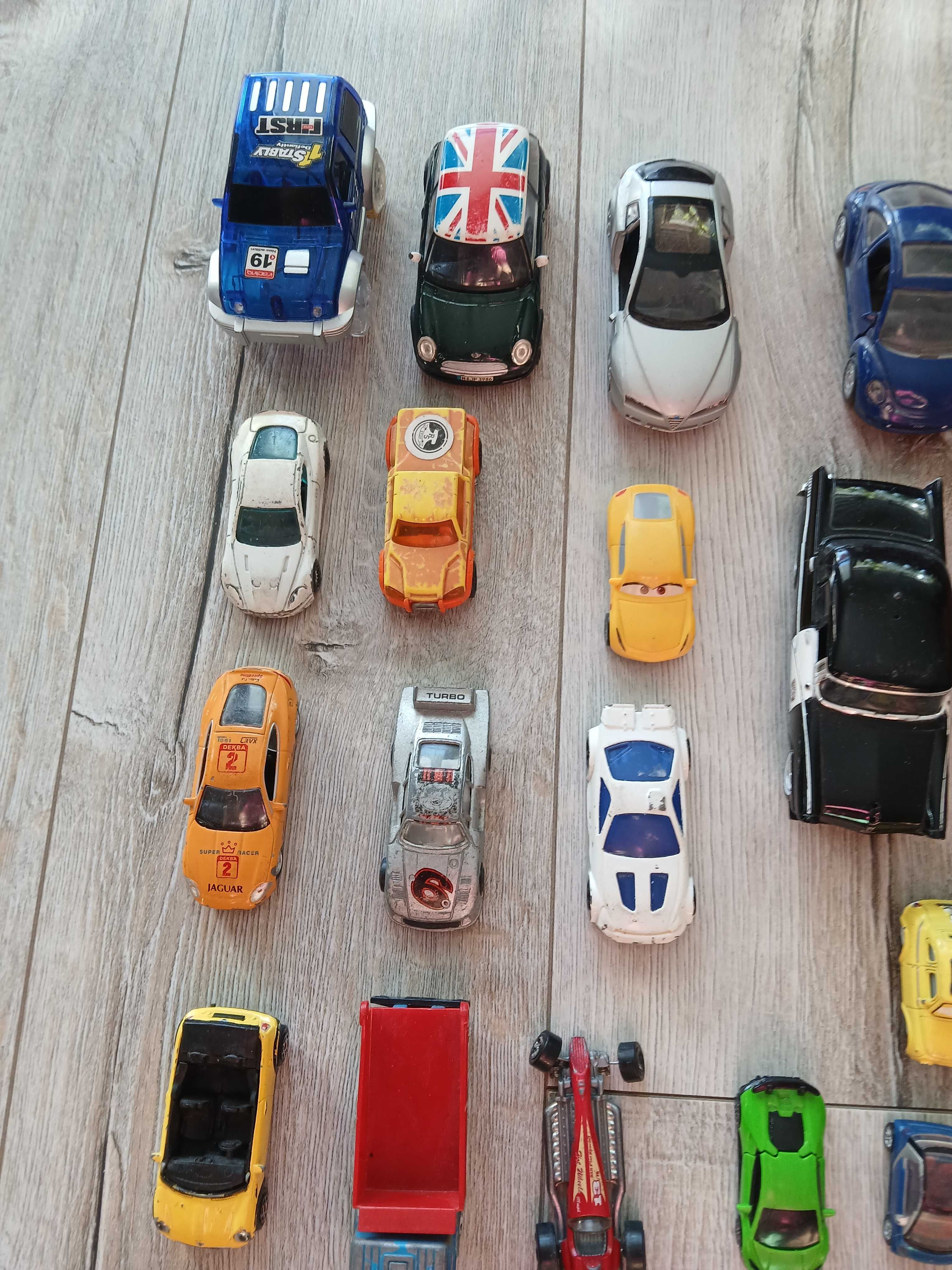 Stare resoraki autka - Hot Wheels, Mini Cooper, Fiat 126p i inne