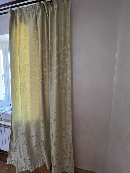 Продам штори на два вікна