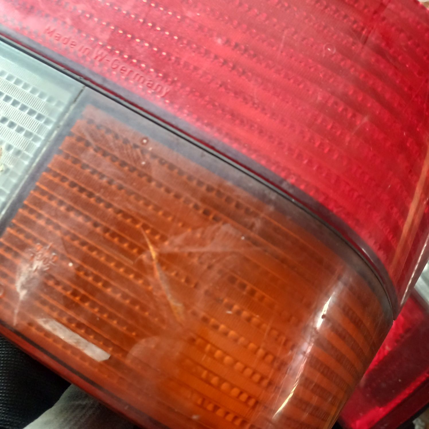 VW T4 lampa tylna lewa swiatlo tylne tyl