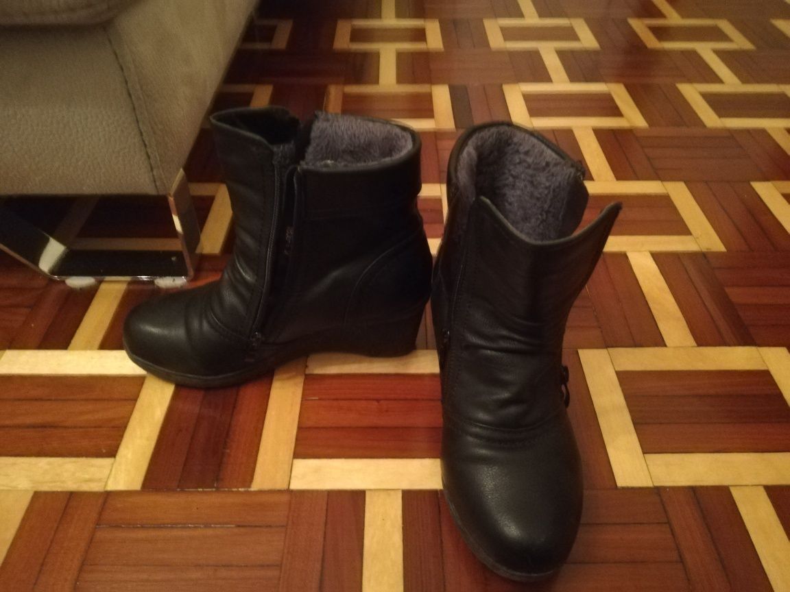Botas n.°37 pretas