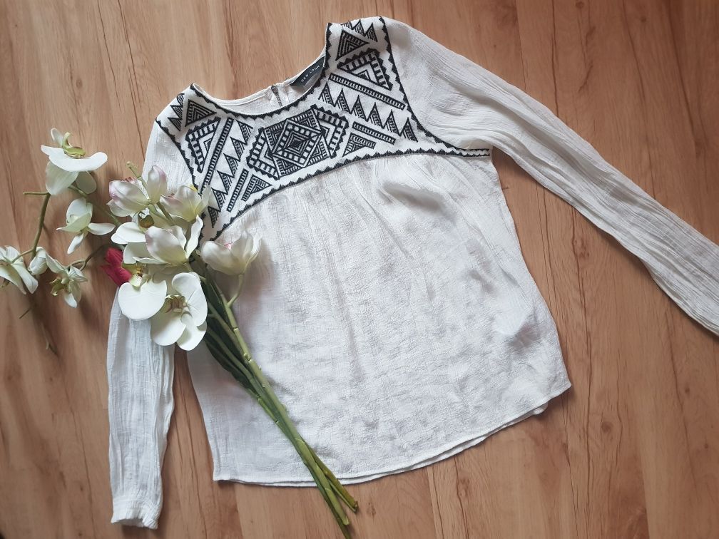 Bluzka damska z haftem w stylu boho New Look