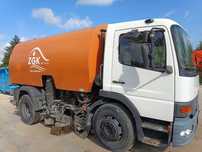 Zamiatarka drogowa Mercedes ATEGO z  Schörling Bucher CF 60 – 2002 r