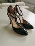 Sprzedam buty na obcasie Intershoe