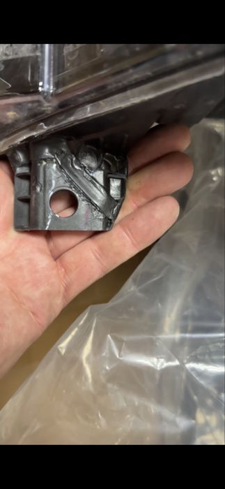 Фара USA Ford Mach E Premium/GT правая