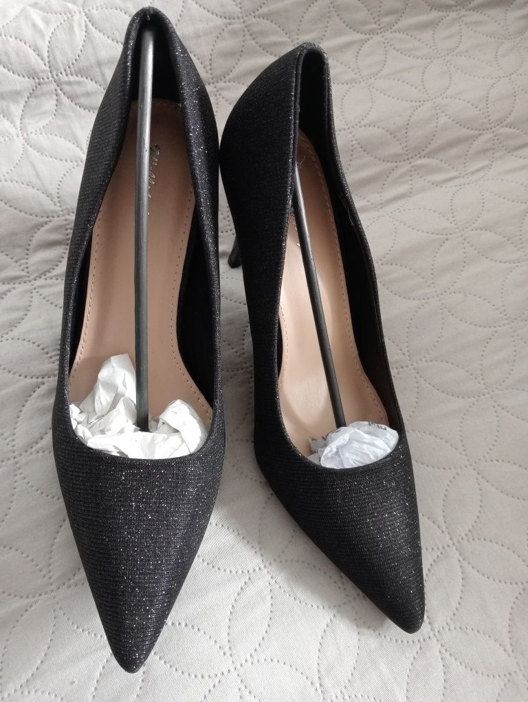 Buty damskie rozm. 40 NOWE
