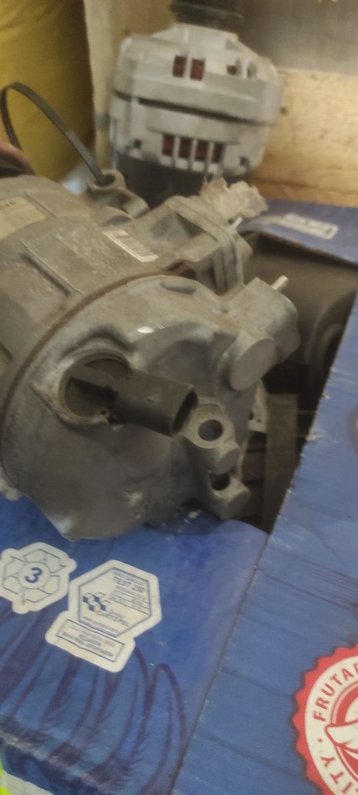 Компресор кондиціонера vw