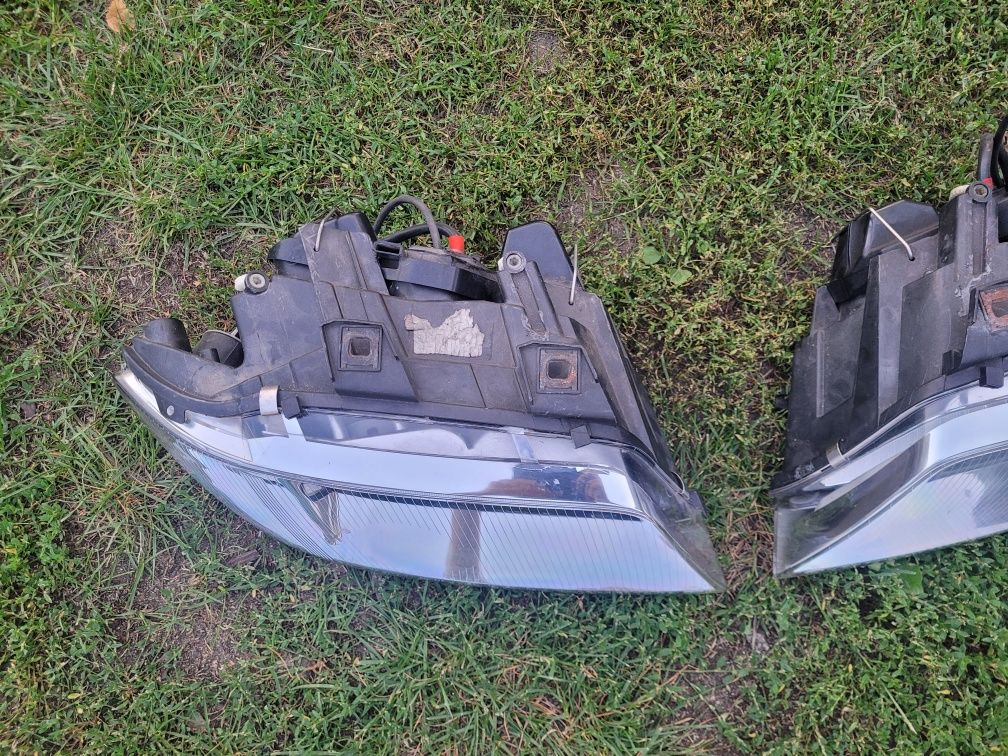 Reflektor lampy hella xenon kompletne Audi A6 C5  przedlift