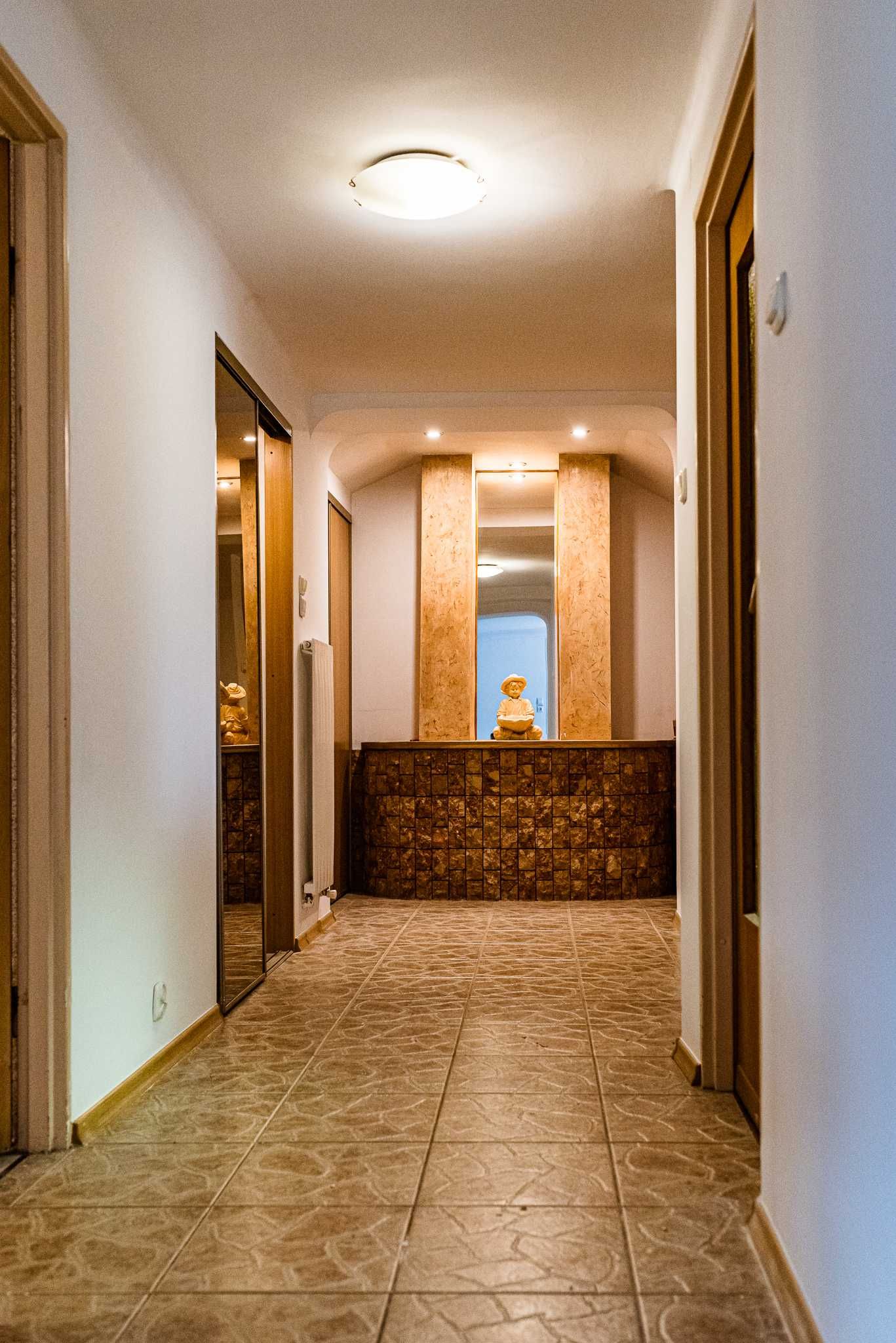 Dom + budynek biurowo-magazynowy Sandomierz